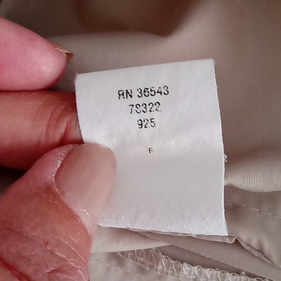 IZOD Men's Hooded Windbreaker, Nylon, Beige- Very Good Condition - Picture 11 of 11